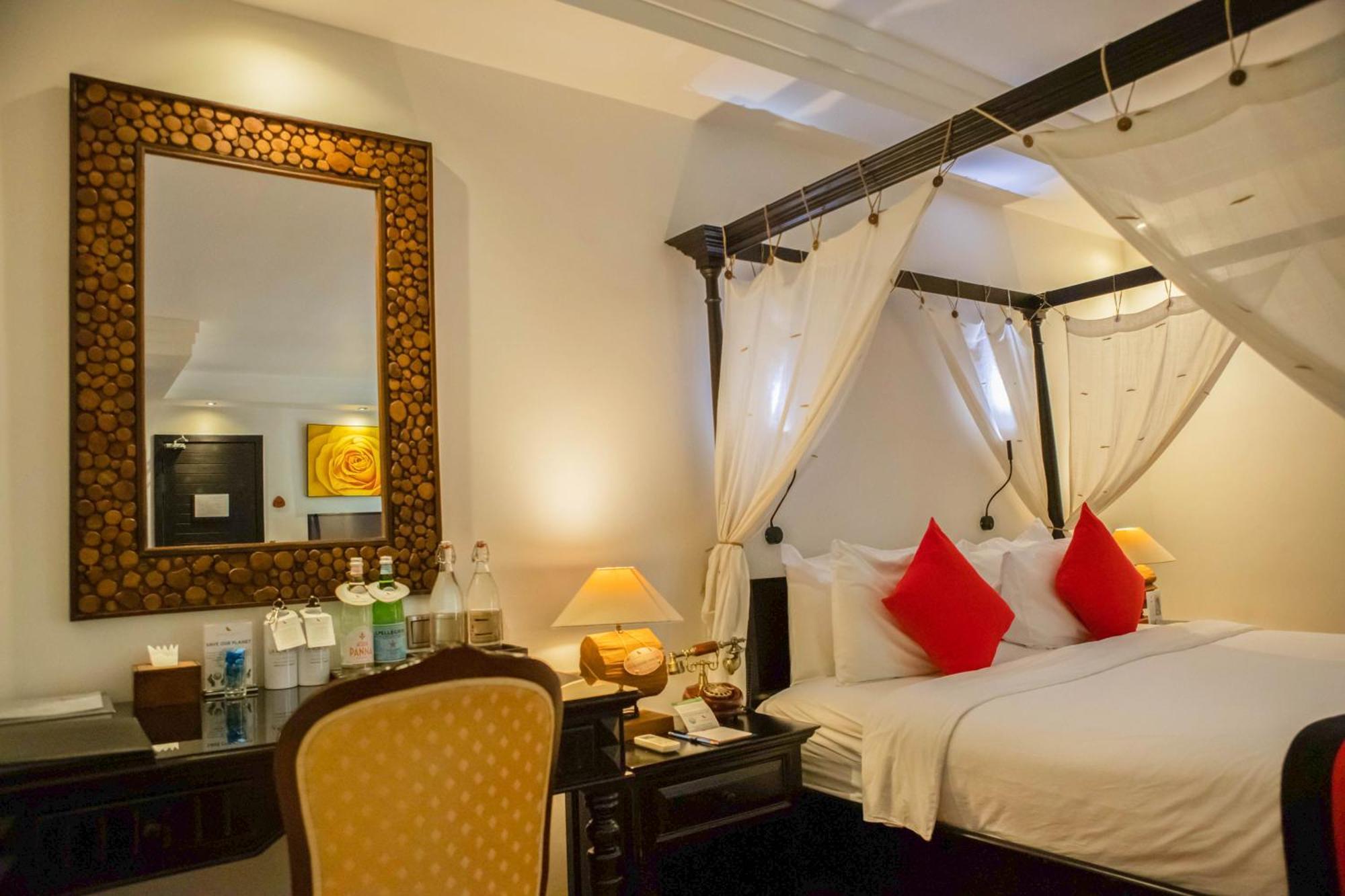 ลา โรส สวีท Hotel พนมเปญ ภายนอก รูปภาพ