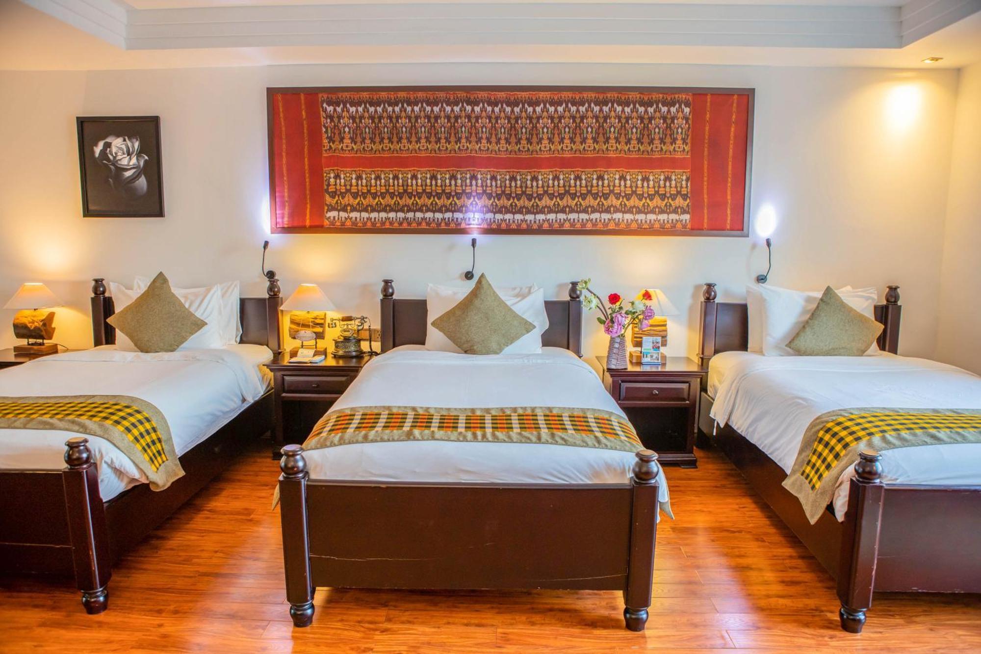 ลา โรส สวีท Hotel พนมเปญ ภายนอก รูปภาพ