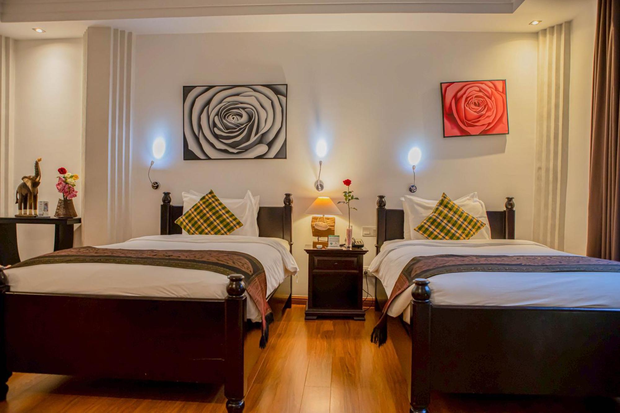 ลา โรส สวีท Hotel พนมเปญ ภายนอก รูปภาพ