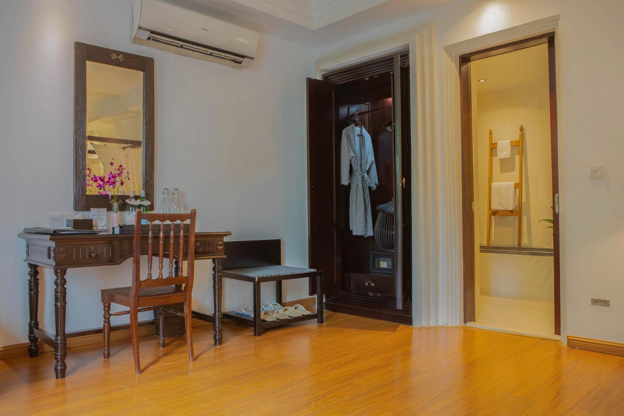 ลา โรส สวีท Hotel พนมเปญ ภายนอก รูปภาพ